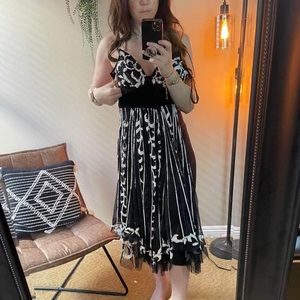 Black and White Beaded Dress Mac Duggal Couture size 4